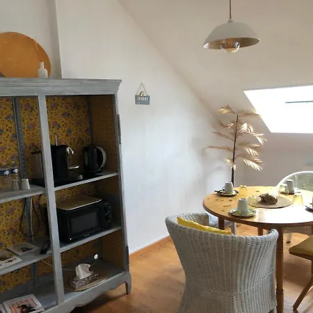 Grande Familiale Jaune Bonnement Bien 3*